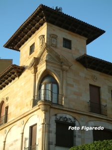 Casa Paquet. Foto Figaredo, Gijón
