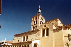 Iglesia en Segovia. Foto Figaredo, Gijón